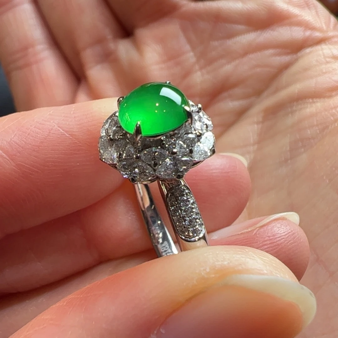 18K金镶嵌戒指翡翠缅料天然翡翠A货