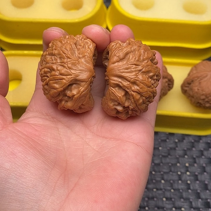 把件文玩核桃蛇头