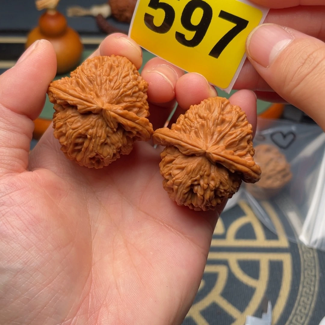 文玩核桃把件40全品白狮子（精品）597号