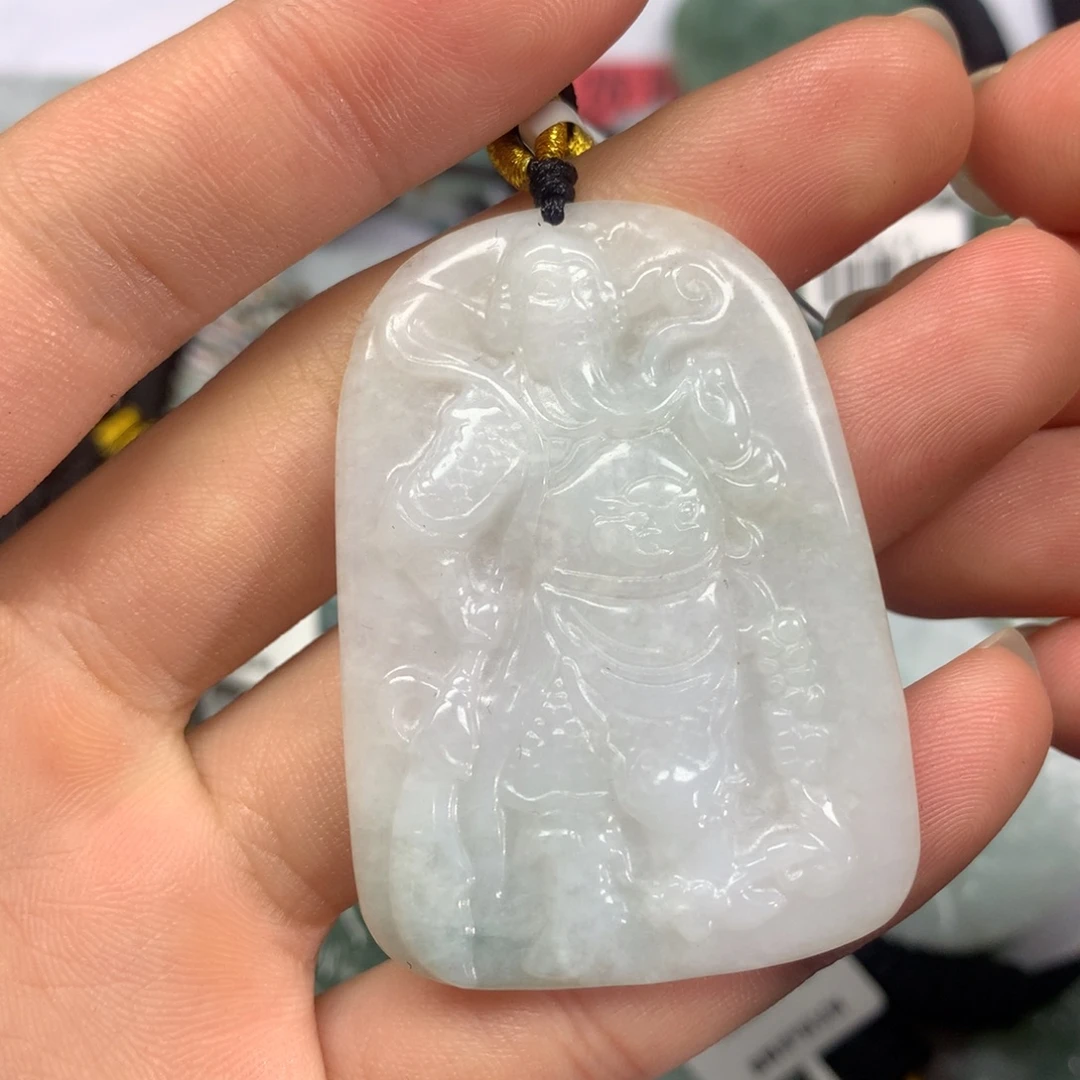 翡翠未镶嵌颈饰翡翠首饰