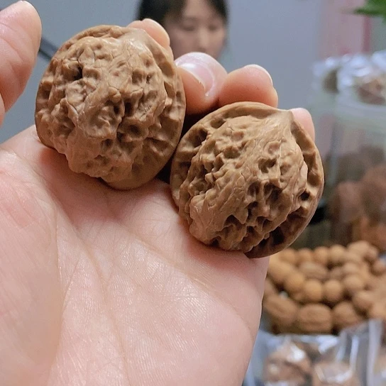 【闪购商品】把件文玩核桃38野狼小众