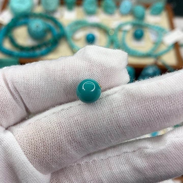 绿松石挂件未镶嵌混**人