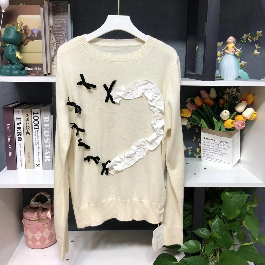 ML1207【品牌撤柜】时尚百搭圆领米色立体印花打底衫