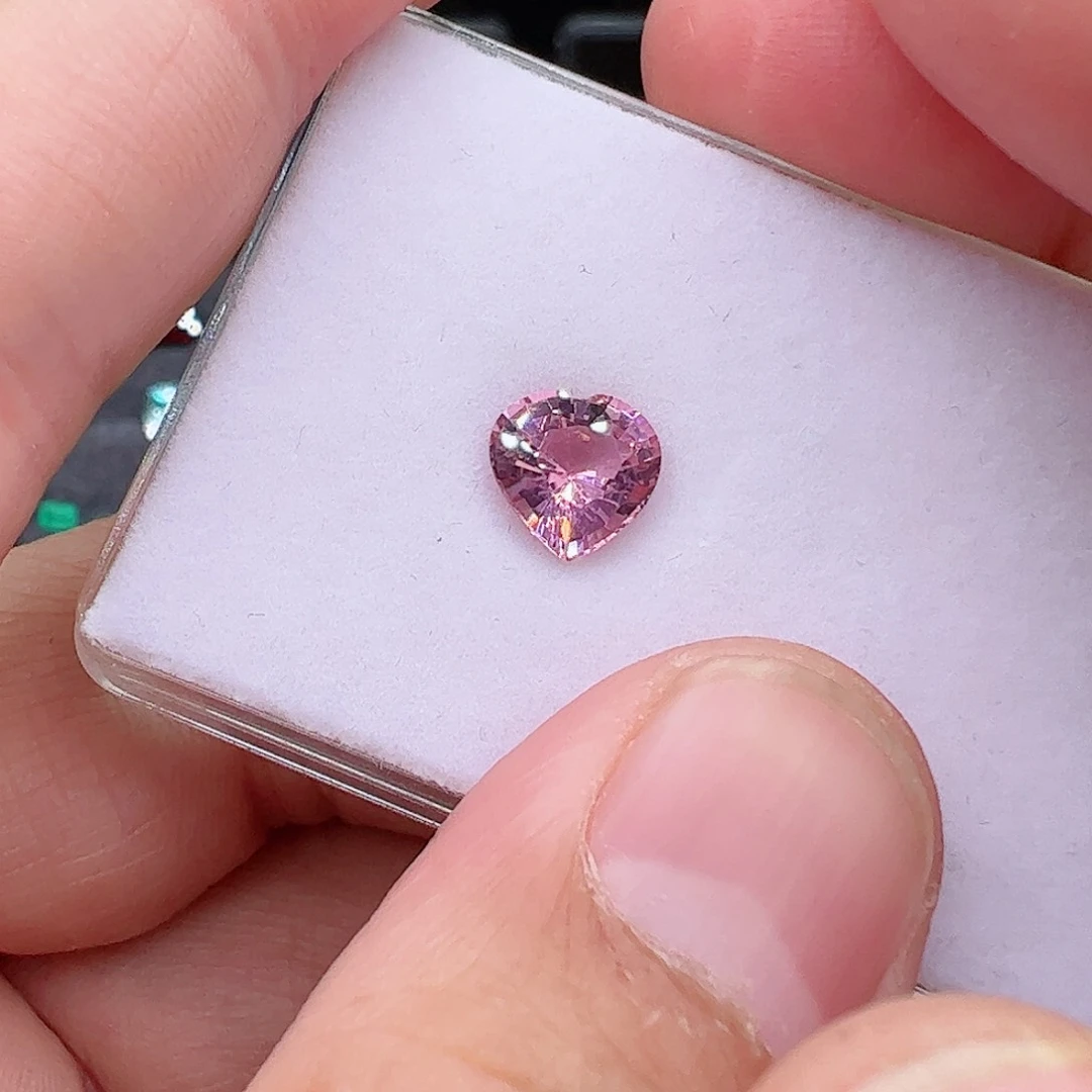 碧玺1.64克拉裸石未镶嵌