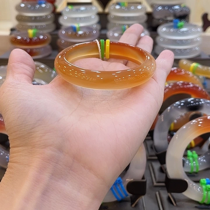 玛瑙/玉髓未镶嵌手镯23