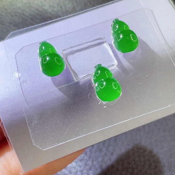 未镶嵌定制翡翠翡翠