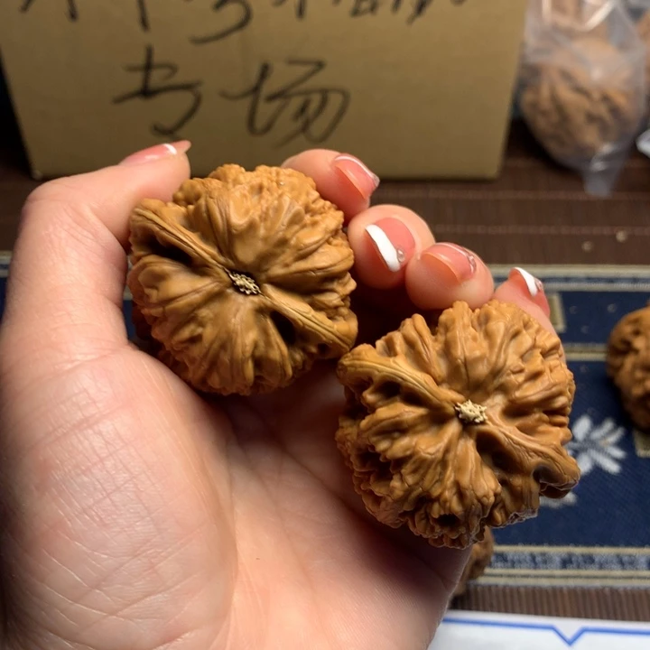 吊坠文玩核桃奋*粗筋