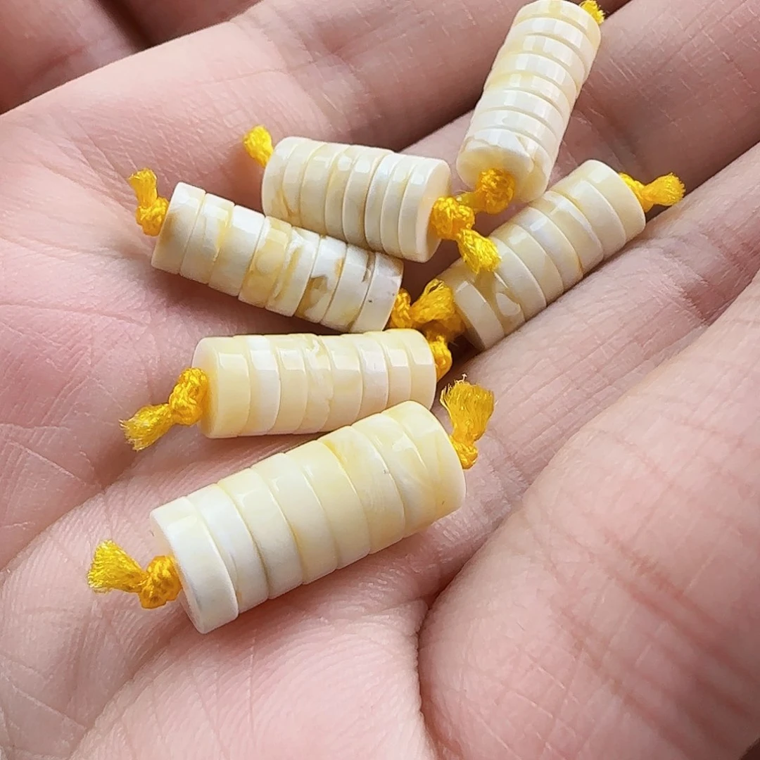 蜜蜡珠宝奇石未镶嵌多样性发其一