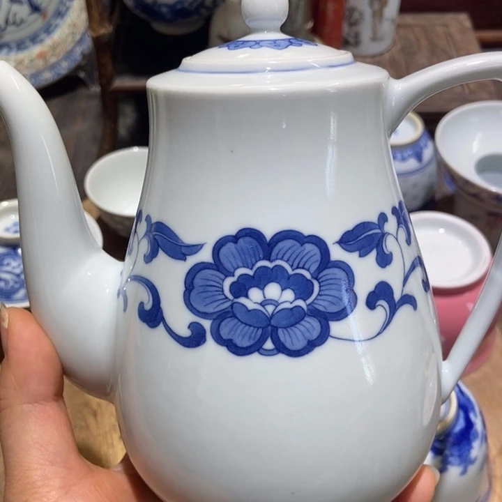 吴***丘陶瓷艺术品等行业的