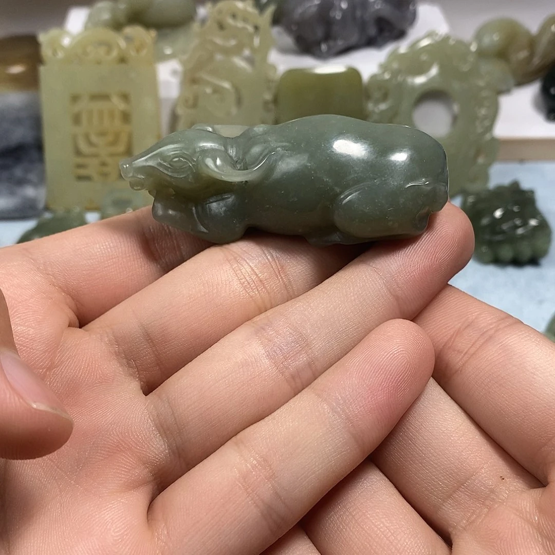 和田玉未镶嵌挂件