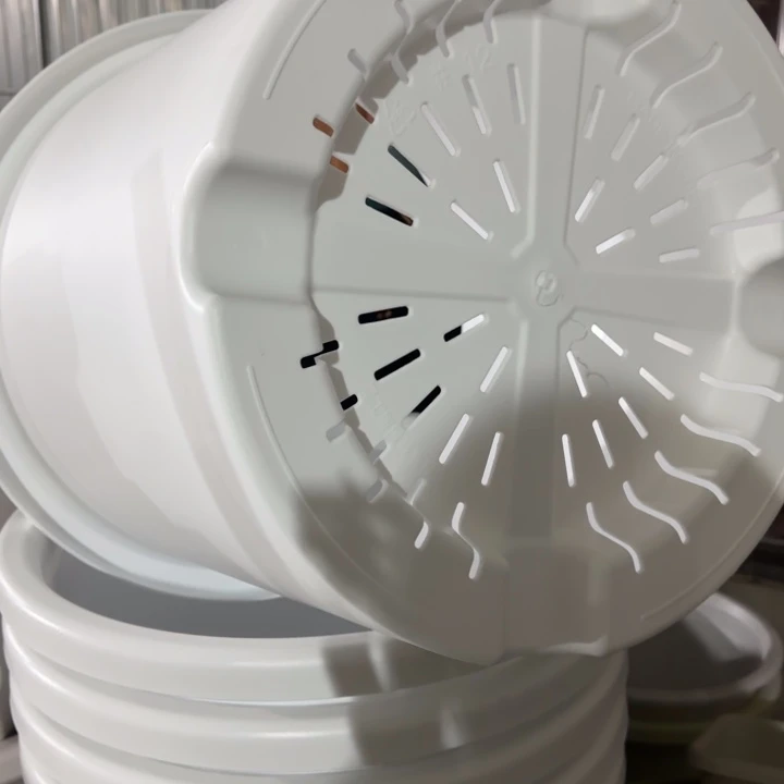 四季12号2个白色的口径55高50花盆