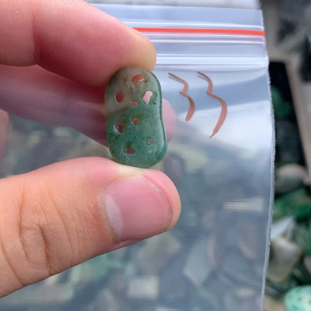 未镶嵌独山玉珠宝半成品