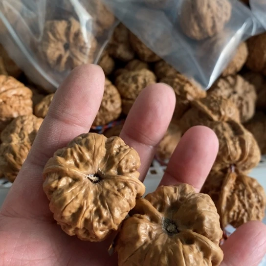 文玩核桃把件E***.哈哈哈