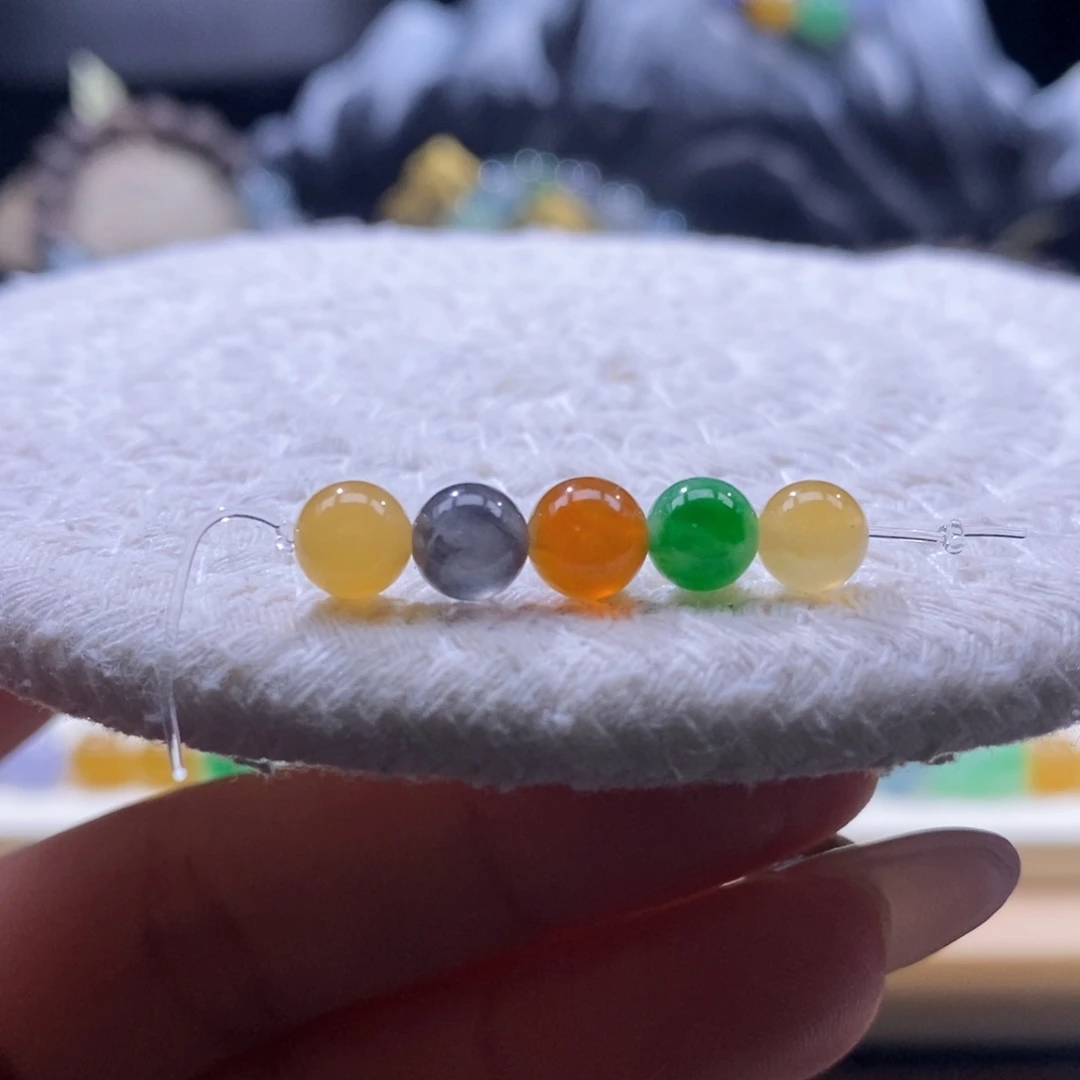 颈饰未镶嵌翡翠翡翠浓彩色小珠