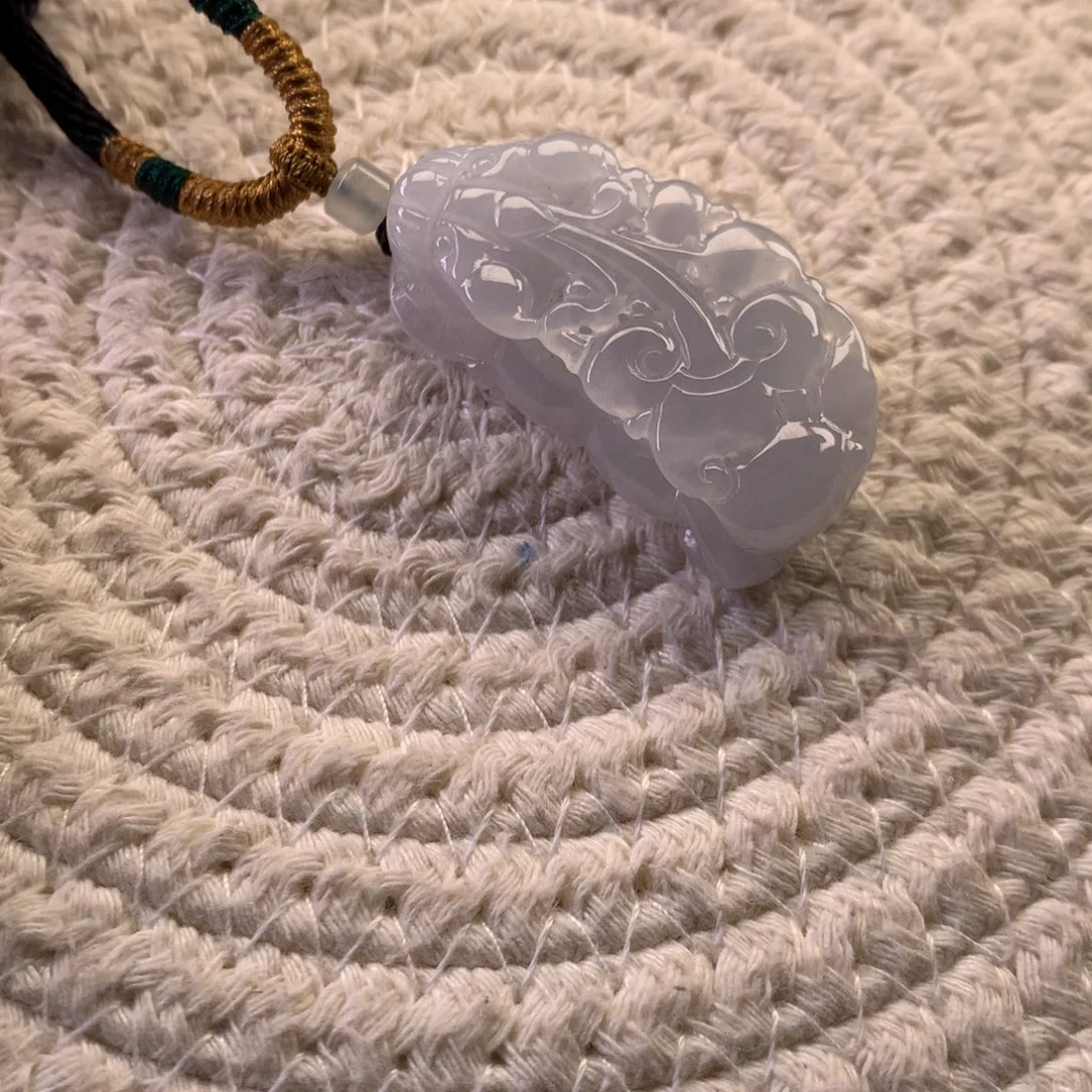 翡翠未镶嵌颈饰天然翡翠貔貅定金