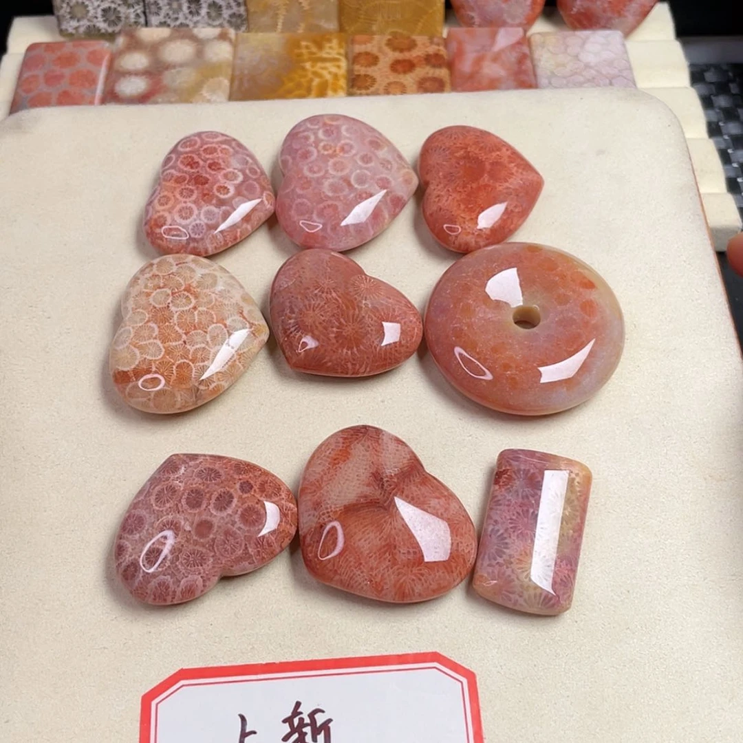 【闪购商品】未镶嵌吊坠(赠链)硅化玉宇**_