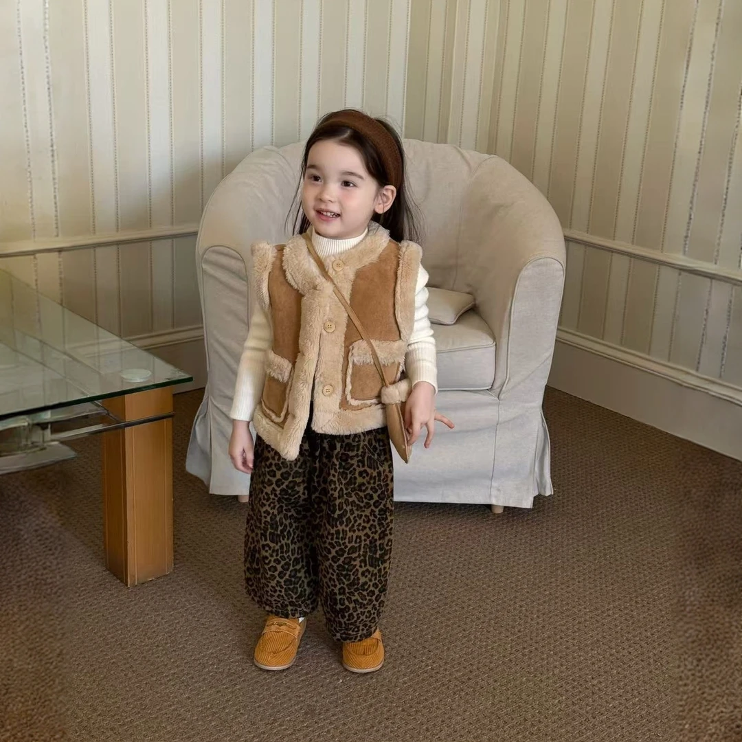 女童套装2025秋冬新款儿童洋气加绒背心女宝宝休闲豹纹裤两件套