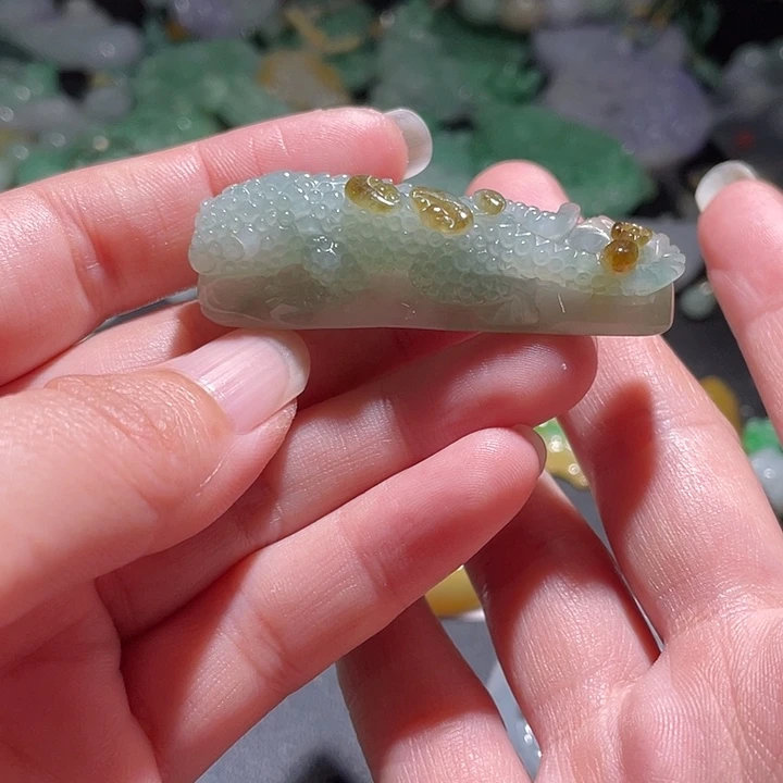 未镶嵌挂件翡翠天