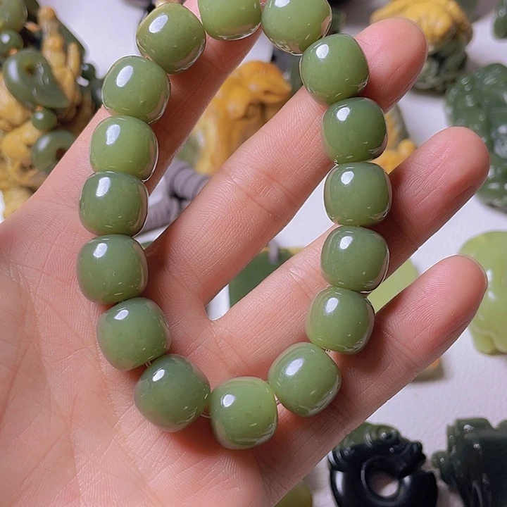 和田玉手串未镶嵌热****瑞