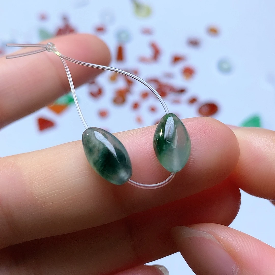 翡翠未镶嵌颈饰枣珠