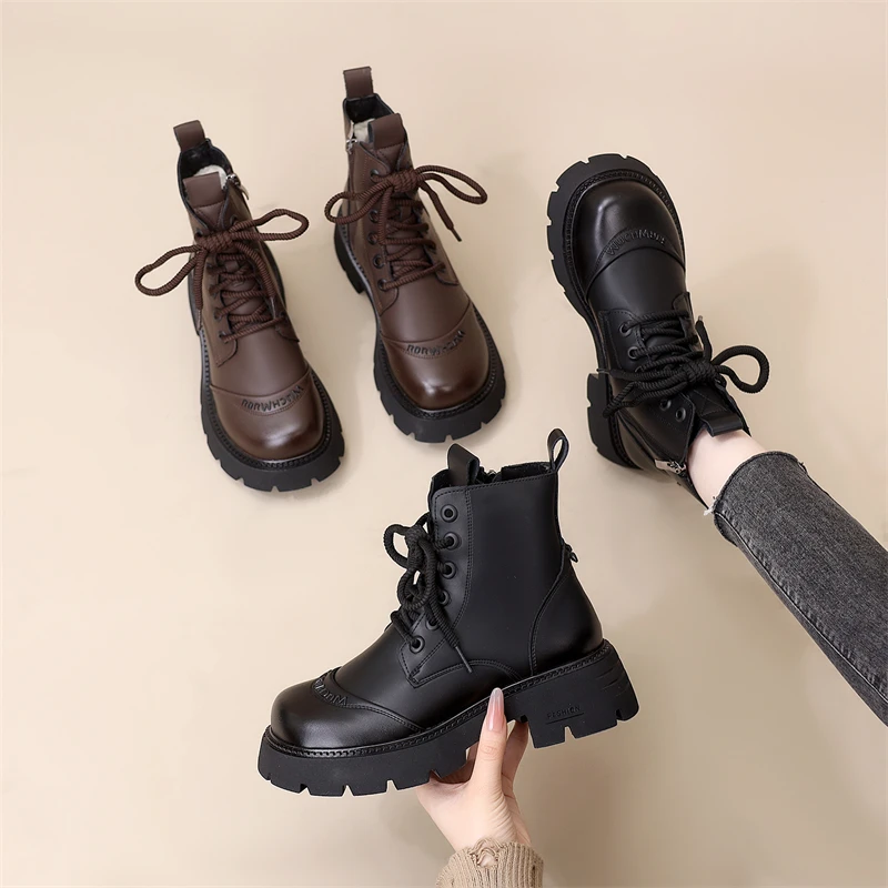 厚底马丁靴女2025秋冬新款百搭洋气增高网红软底软面保暖防水短靴