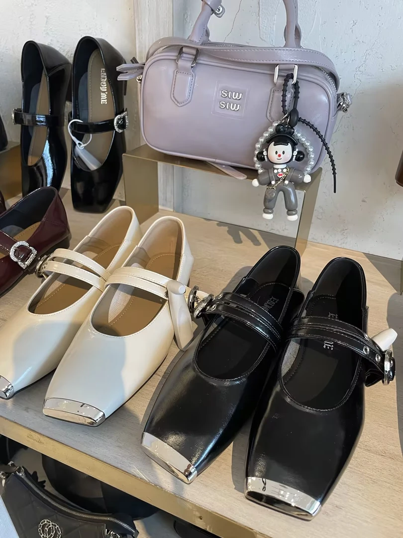 【门店同款】ENJOY春季时髦拼金属方头单鞋160364022