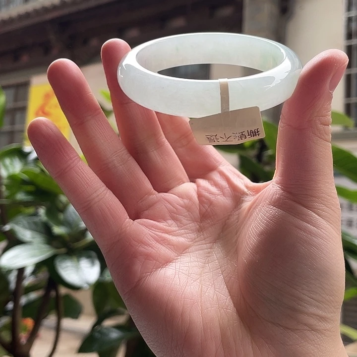 未镶嵌手镯翡翠开****?57正圈