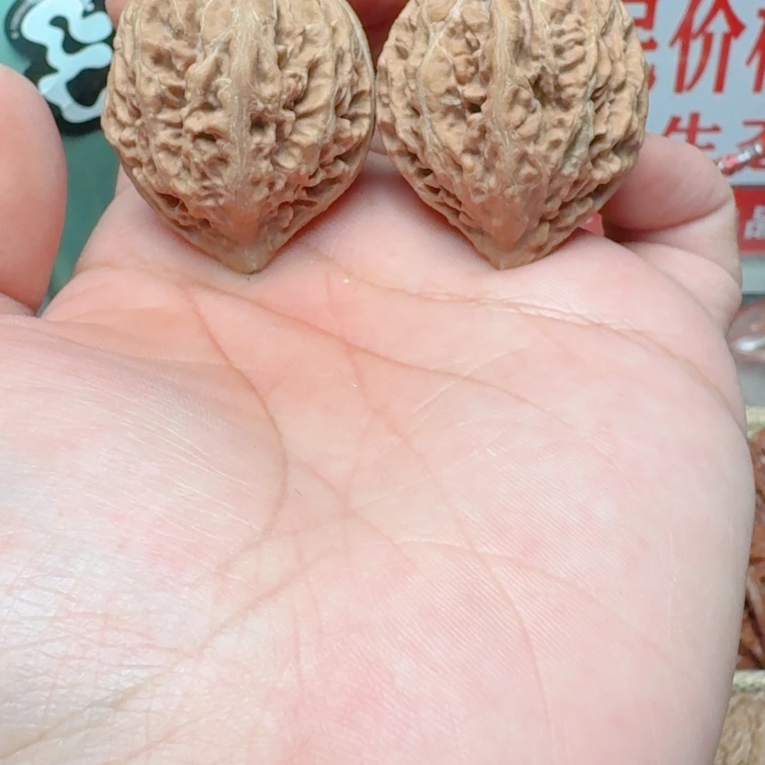 文玩核桃吊坠锁子甲