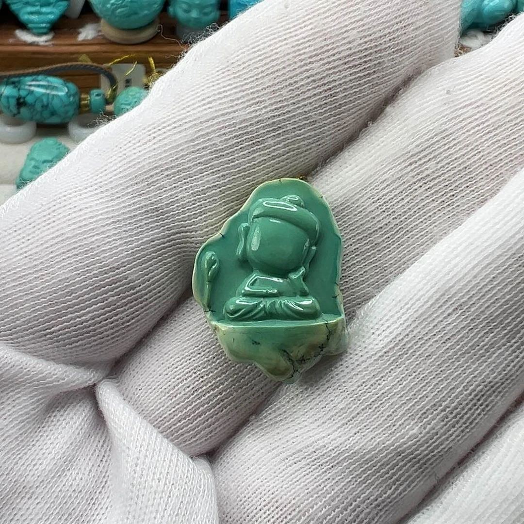 绿松石配饰未镶嵌