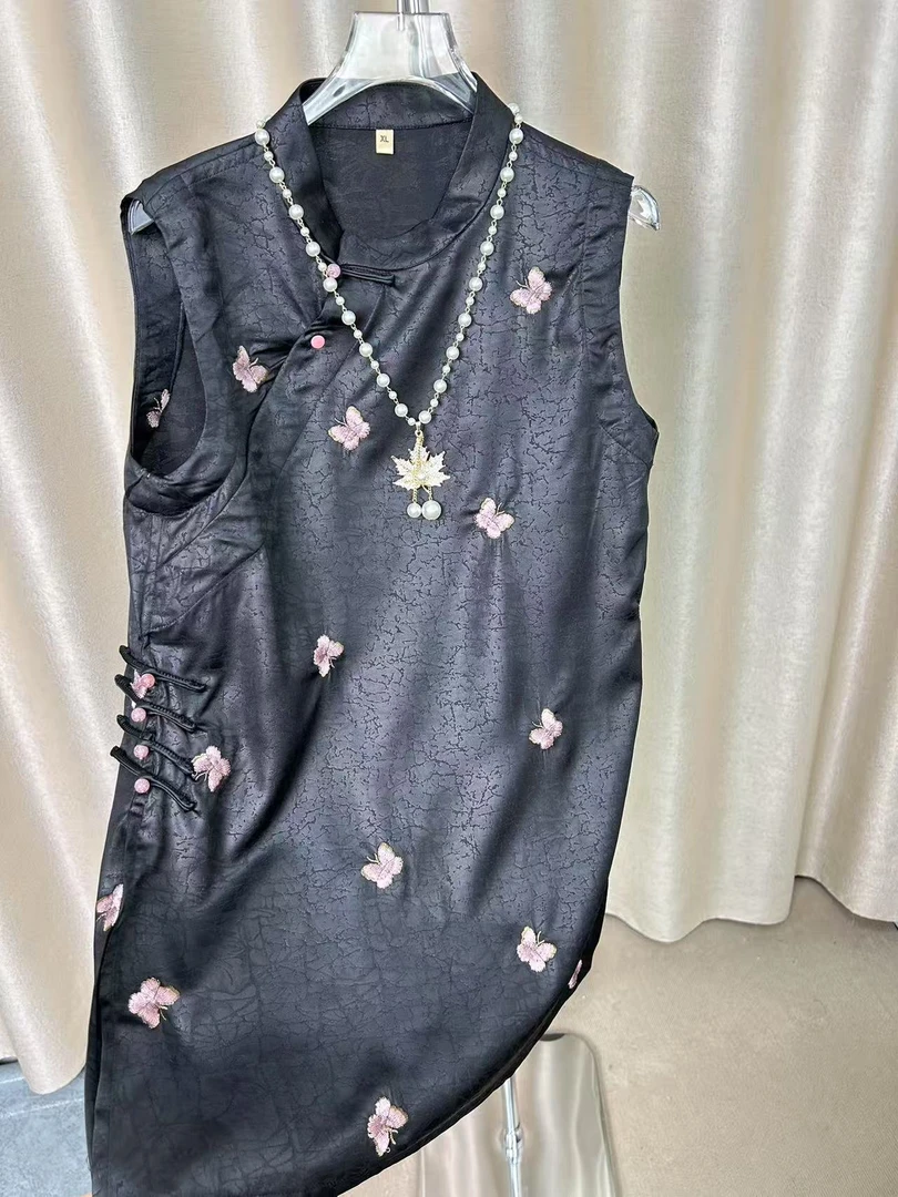 新中式提花改良斜襟蝴蝶刺绣百搭花萝宽松龟裂纹无袖1026