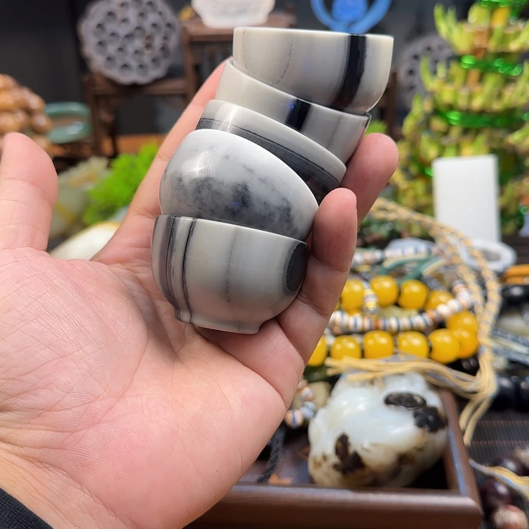 和田玉未镶嵌车挂