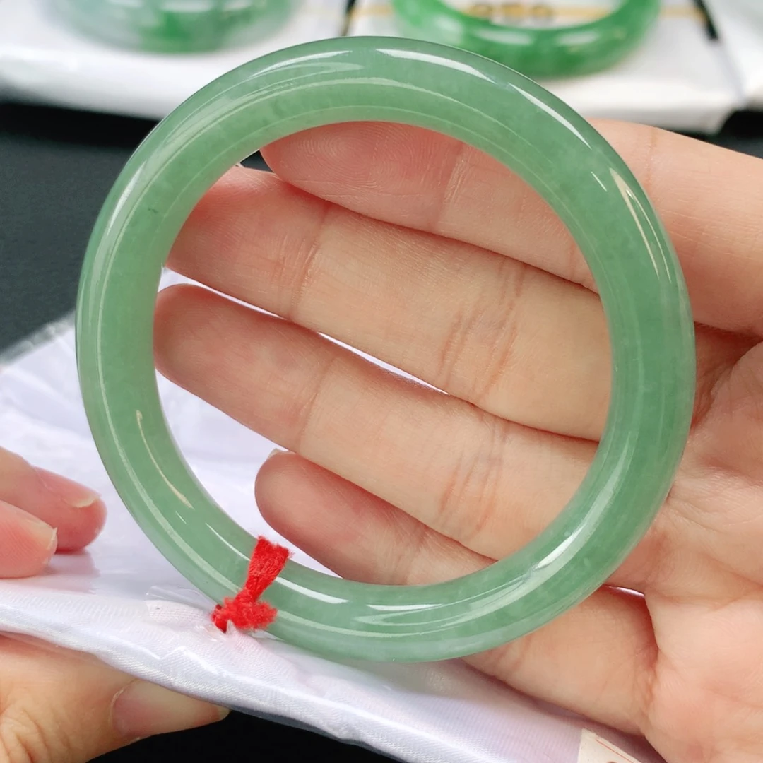 未镶嵌手镯翡翠缅甸51圆