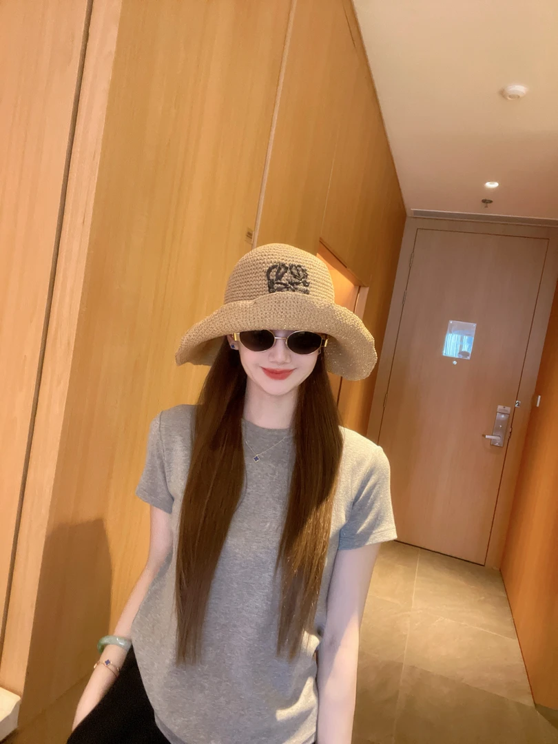 基础款显瘦短袖T恤 休闲纯色上衣 夏季