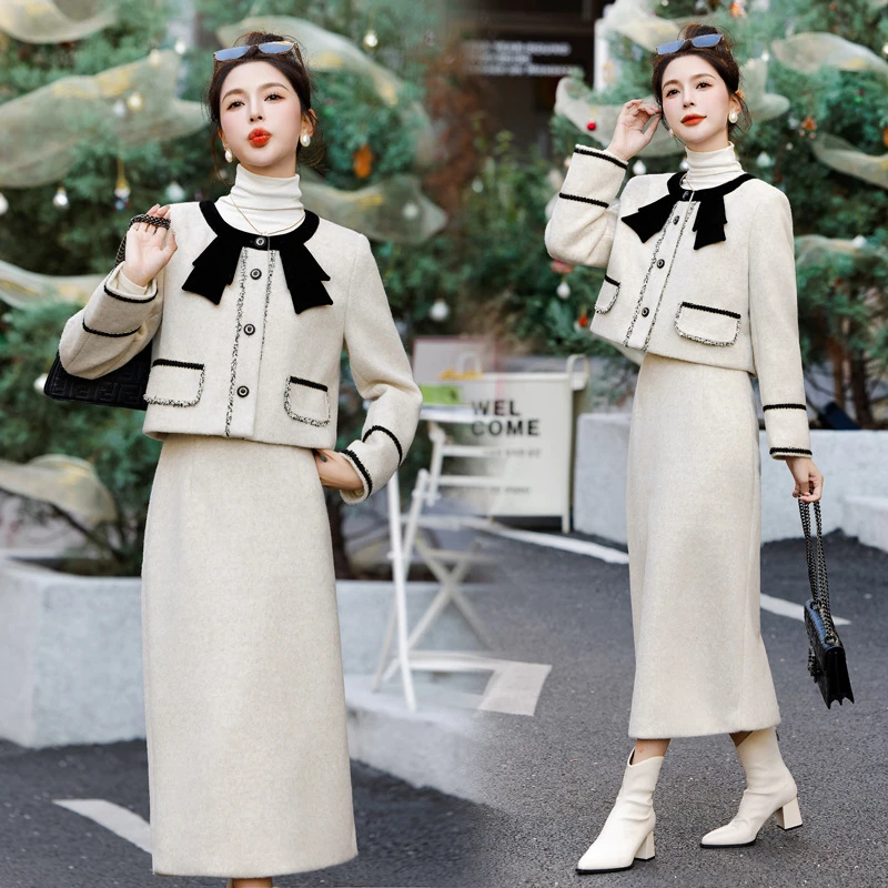 2025秋季新款法式气质时尚小香风套装蝴蝶结装饰羽绒服白鸭绒两件