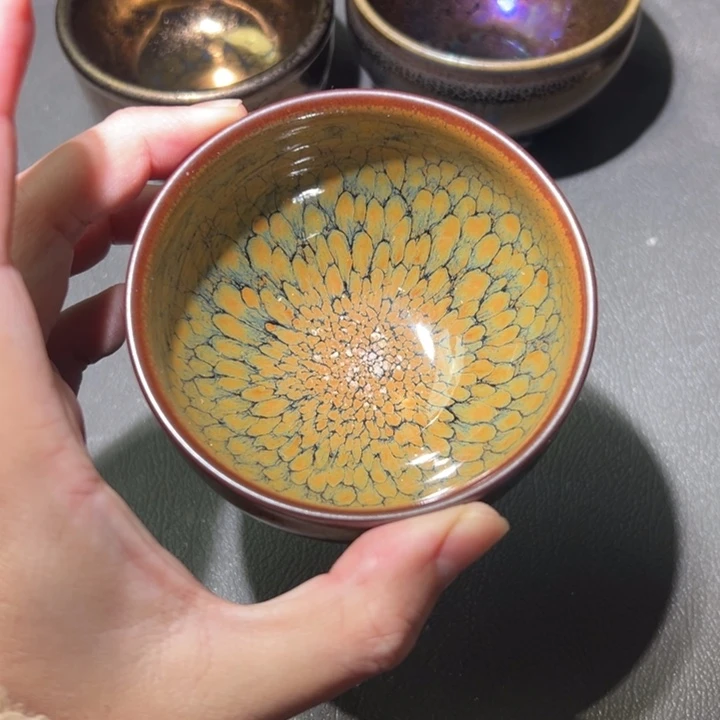 茶盏我们是有共同话题有