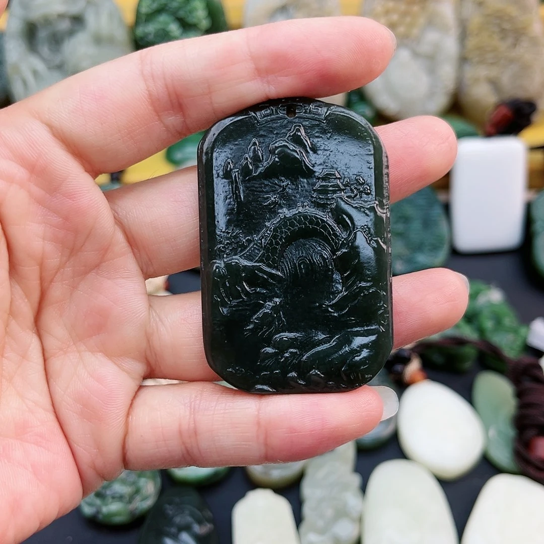 和田玉未镶嵌颈饰