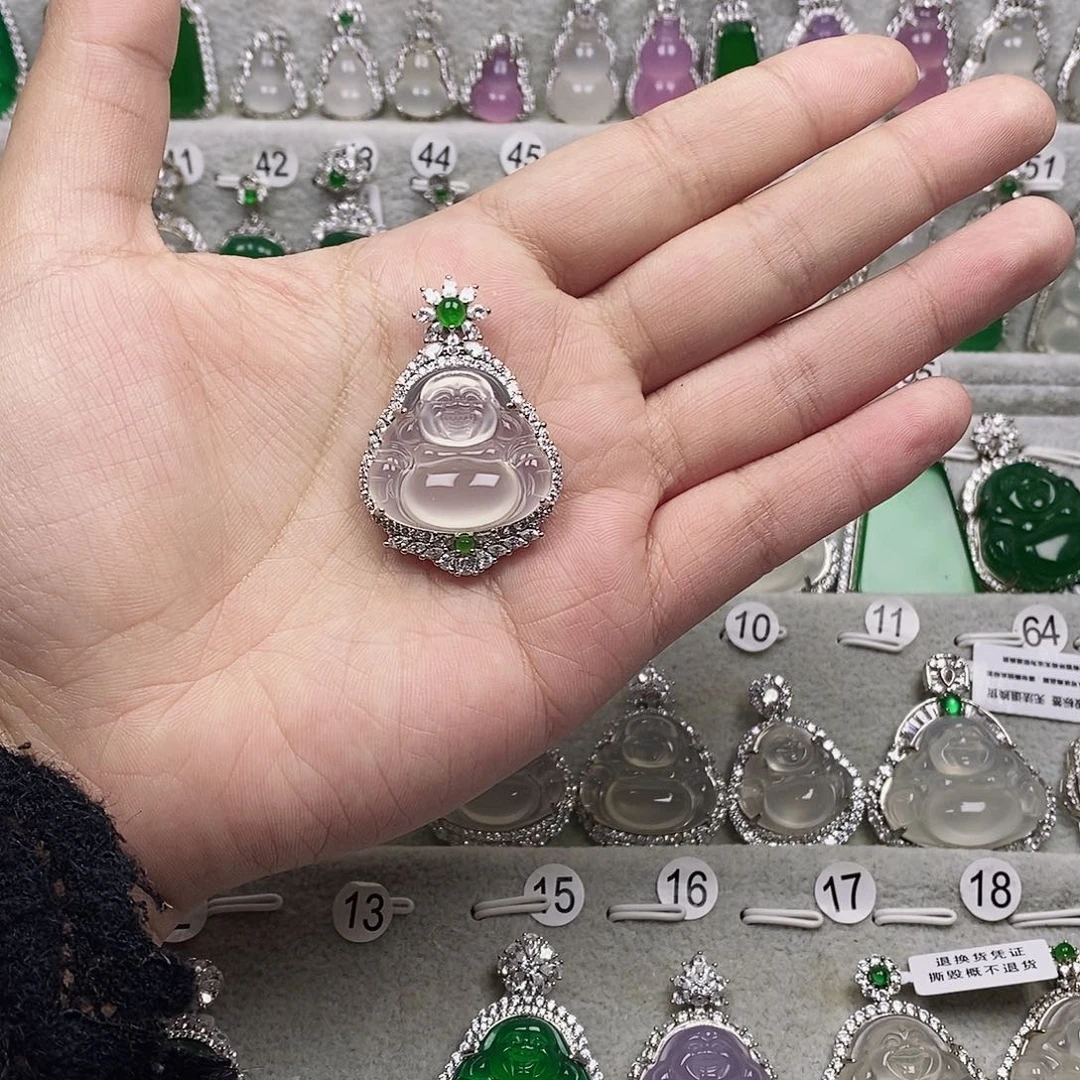 L***R玛瑙/玉髓合金颈饰