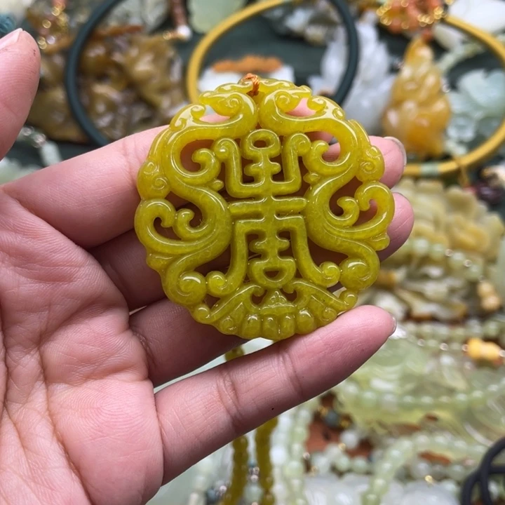 蛇纹石玉车挂合金般*?