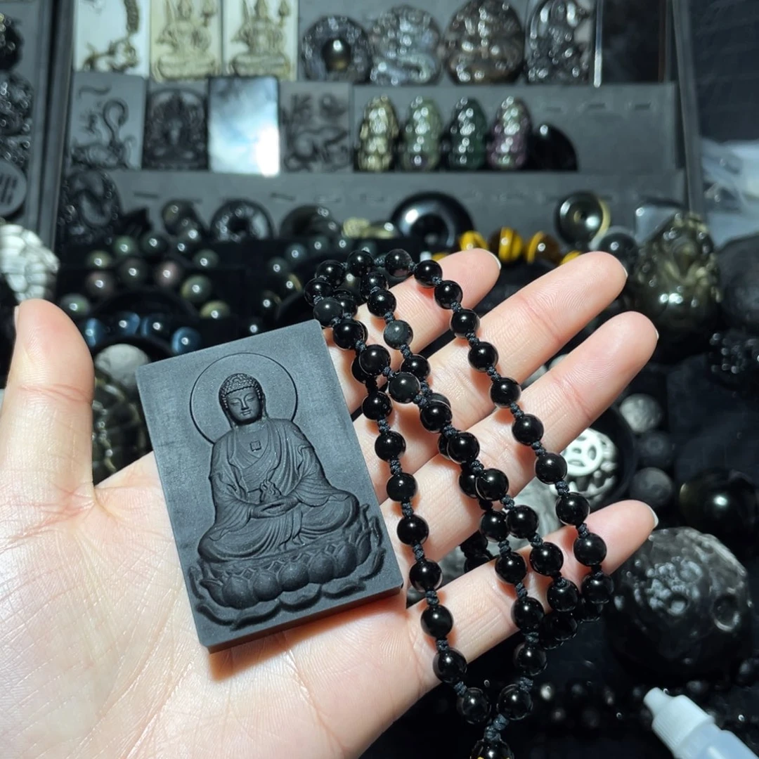 时***林黑曜岩未镶嵌珠宝奇石