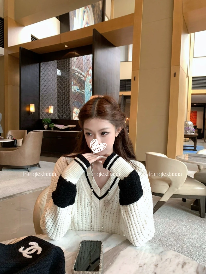 黑白撞色v领长袖小香风毛衣女格纹颗粒感针织衫上衣#1005