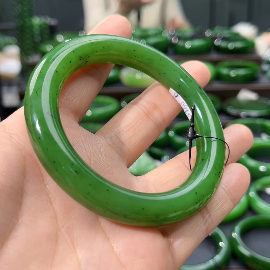 未镶嵌手镯和田玉（碧玉）