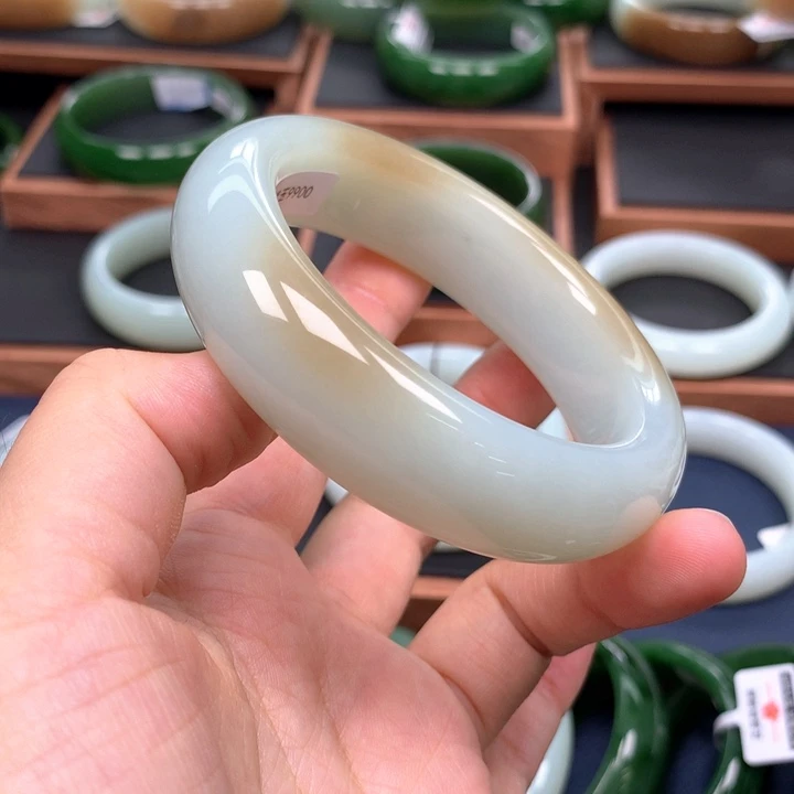 未镶嵌手镯和田玉56