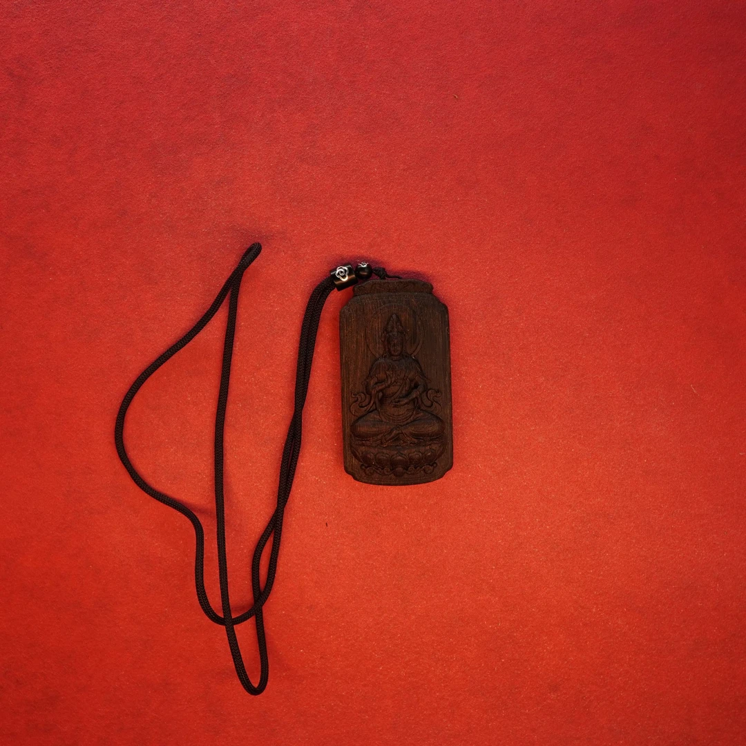 Y65沉香【越南芽庄黑奇楠满油吊牌—观音】27.75g—NJ7300080708