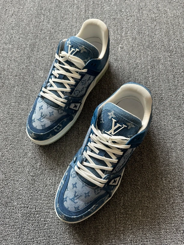95新 LouisVuitton/路易威登 42码 lv trainer 蓝牛仔男士板鞋