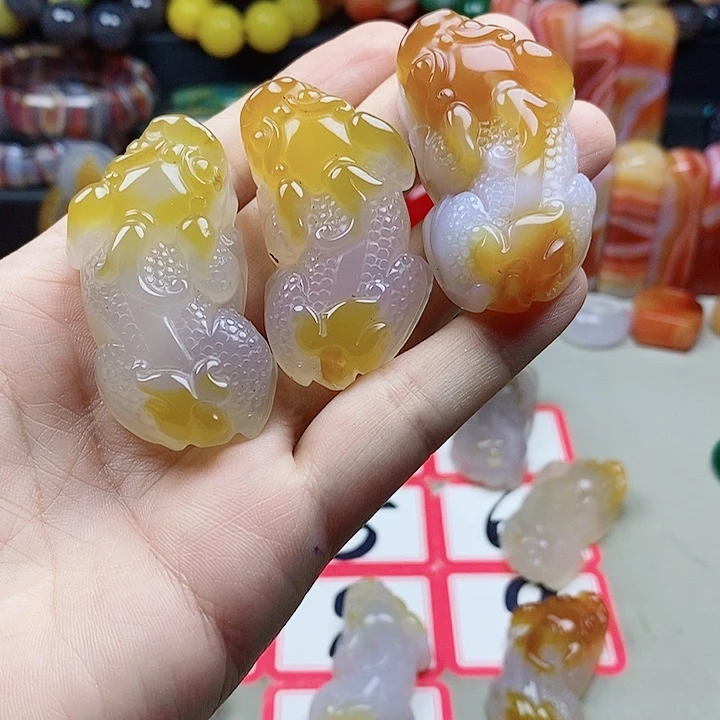 未镶嵌吊坠(不含链)玛瑙/玉髓梦*