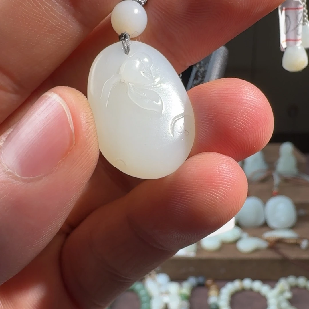 和田玉挂件未镶嵌