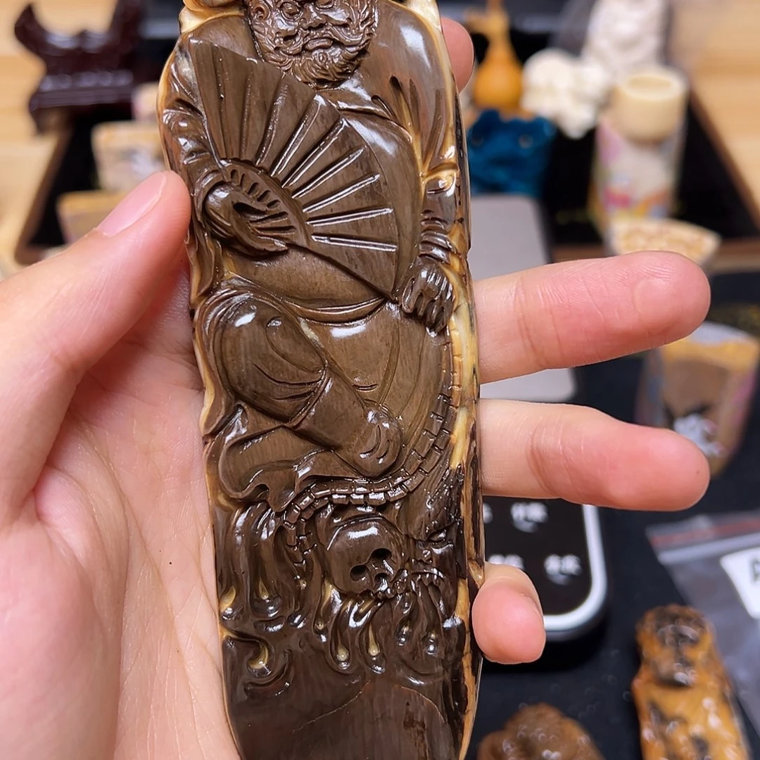 超***越天然猛犸象牙雕刻品