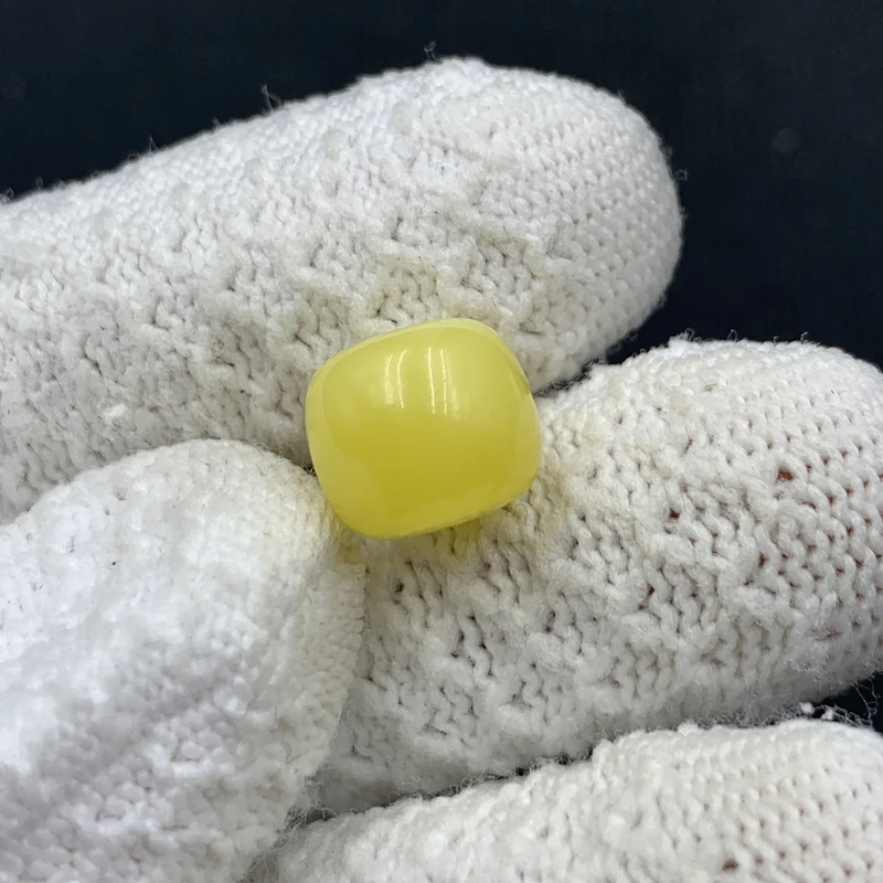 X1170保真原矿俄料尺寸12*10.5mm蜜蜡单颗老型单珠隔珠微瑕放漏