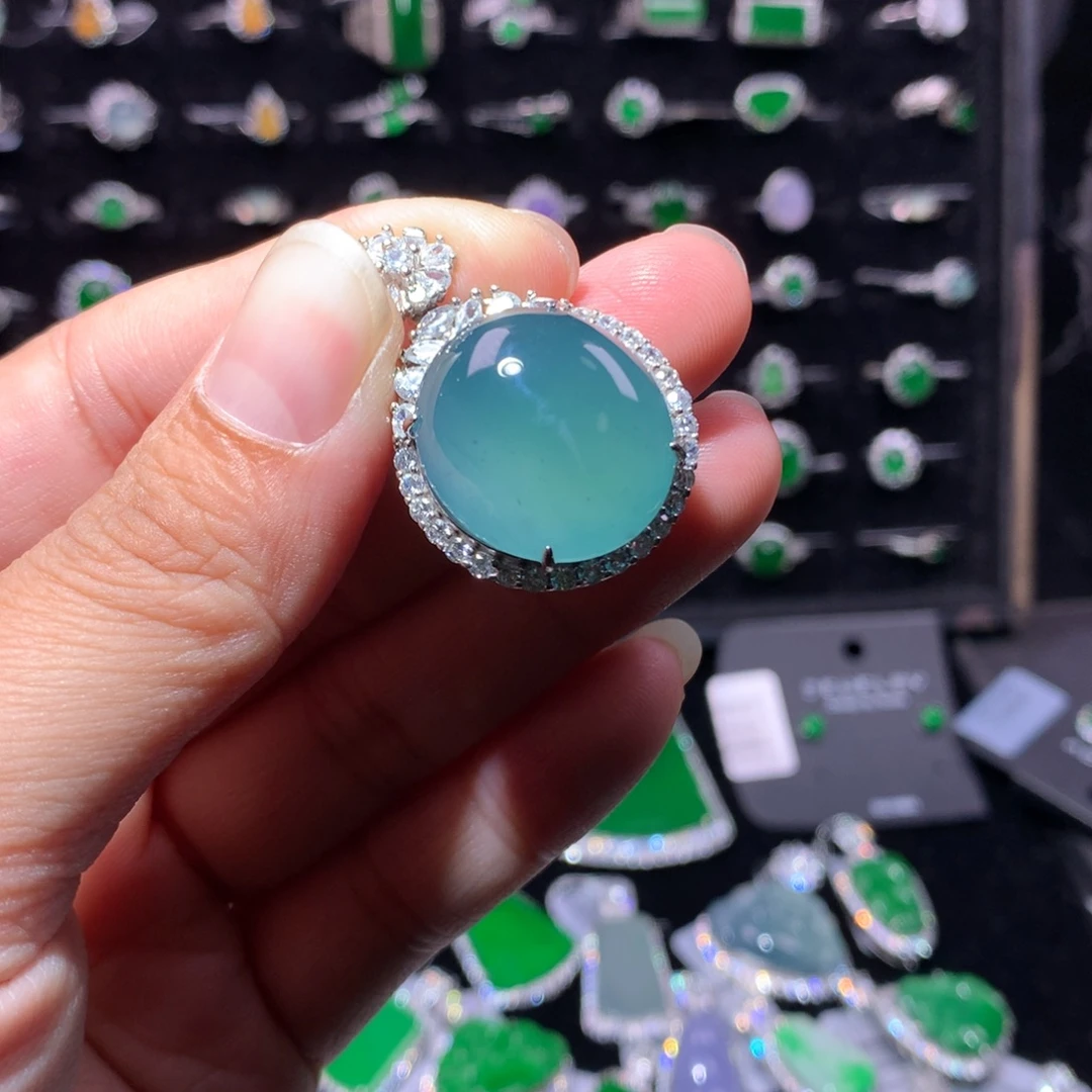 翡翠银S925镶嵌颈饰翡翠