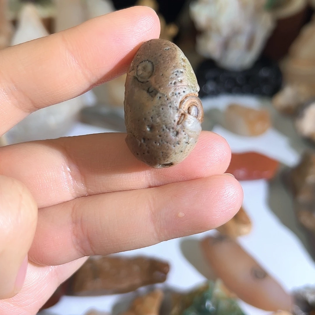 定制玛瑙未镶嵌天然奇石眼睛石天然奇石眼睛石不退